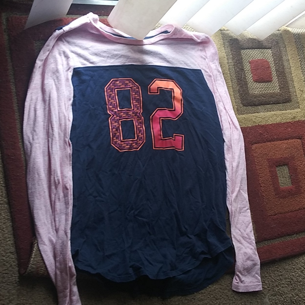 Long sleeve shirt (cute)